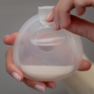 Raccoglitore di latte materno In-Bra Medela in silicone inseribile nel reggiseno